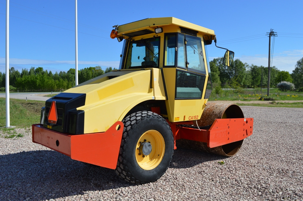 DYNAPAC CA152D - Walzen: das Bild 3 DYNAPAC CA152D - Walzen: das Bild 3