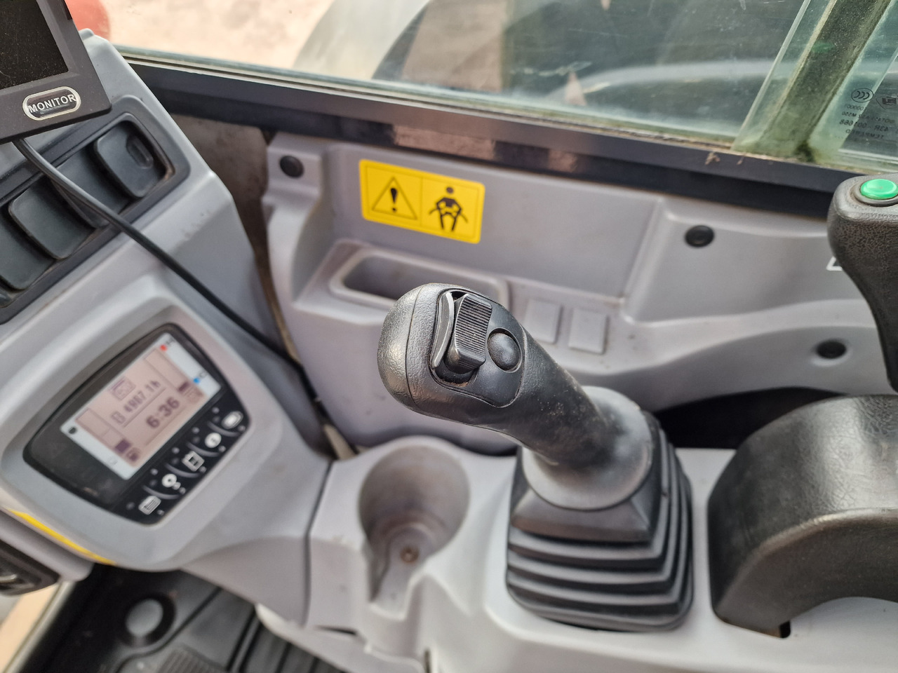 KUBOTA KX080-4. Metal tracks. – Leasing KUBOTA KX080-4. Metal tracks.: das Bild 25 KUBOTA KX080-4. Metal tracks. – Leasing KUBOTA KX080-4. Metal tracks.: das Bild 25