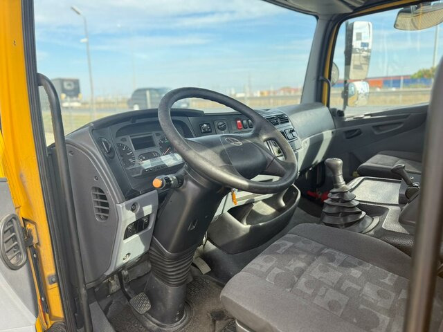 Abschleppwagen MERCEDES-BENZ Atego 1022 L Pritsche / Klima / Tachograph...: das Bild 7