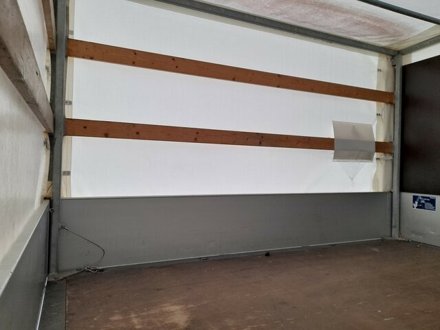 MERCEDES-BENZ Sprinter 316 DOKA 4X4+6 LOCURI+BENA TRANSPORT... - Kleinbus, Personentransporter: das Bild 4 MERCEDES-BENZ Sprinter 316 DOKA 4X4+6 LOCURI+BENA TRANSPORT... - Kleinbus, Personentransporter: das Bild 4