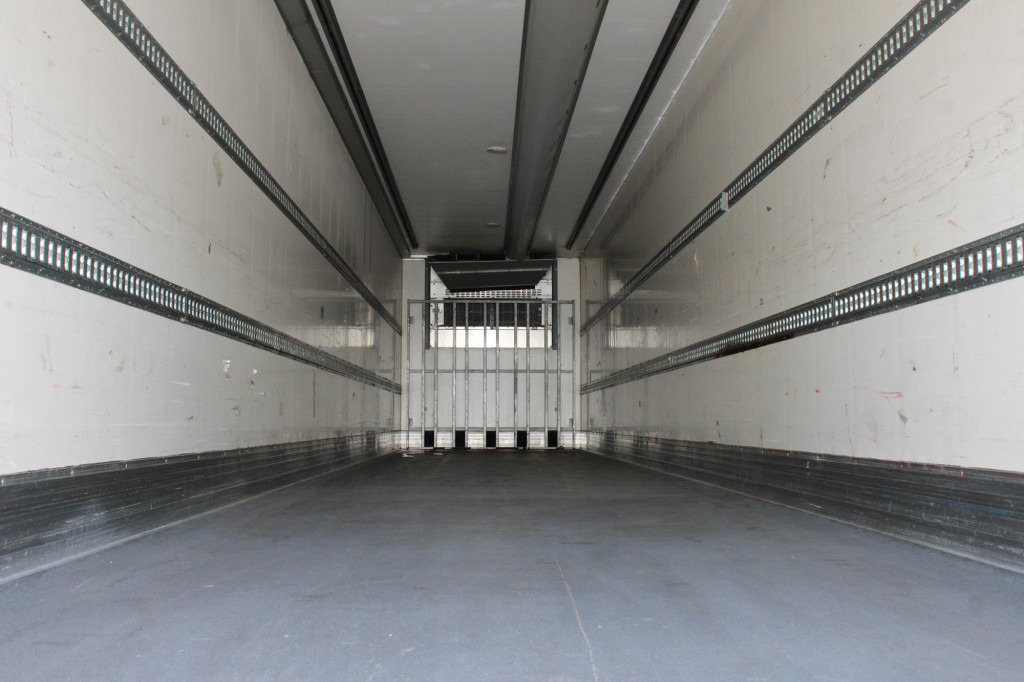 Chereau CV 1950Mt. 2,65h Strom Bi-Multi-Temp. TW LBW FRC - Kühlkoffer Auflieger: das Bild 2 Chereau CV 1950Mt. 2,65h Strom Bi-Multi-Temp. TW LBW FRC - Kühlkoffer Auflieger: das Bild 2