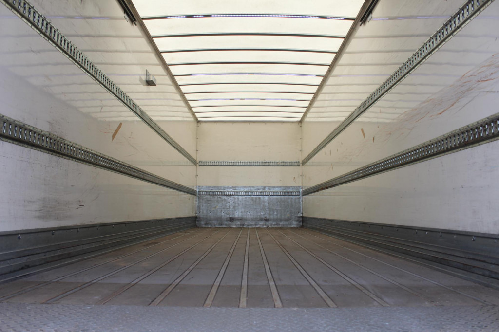 Daf CF 340 E6 Koffer 8,5m Klima LDW Rolltor LBW - Koffer LKW: das Bild 2 Daf CF 340 E6 Koffer 8,5m Klima LDW Rolltor LBW - Koffer LKW: das Bild 2