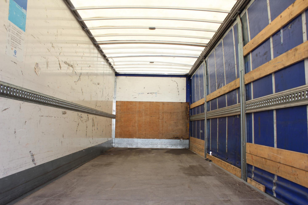 MAN TGL 12.220 Plane-Koffer 7,5 m LBW Klima 199TKm - Plane LKW: das Bild 3 MAN TGL 12.220 Plane-Koffer 7,5 m LBW Klima 199TKm - Plane LKW: das Bild 3