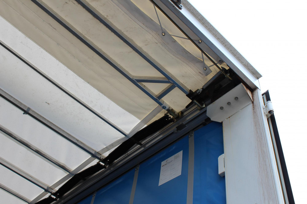 MAN TGS 18.440 Plane Zug Schlafplatz AHK Edscha - Plane LKW: das Bild 2 MAN TGS 18.440 Plane Zug Schlafplatz AHK Edscha - Plane LKW: das Bild 2