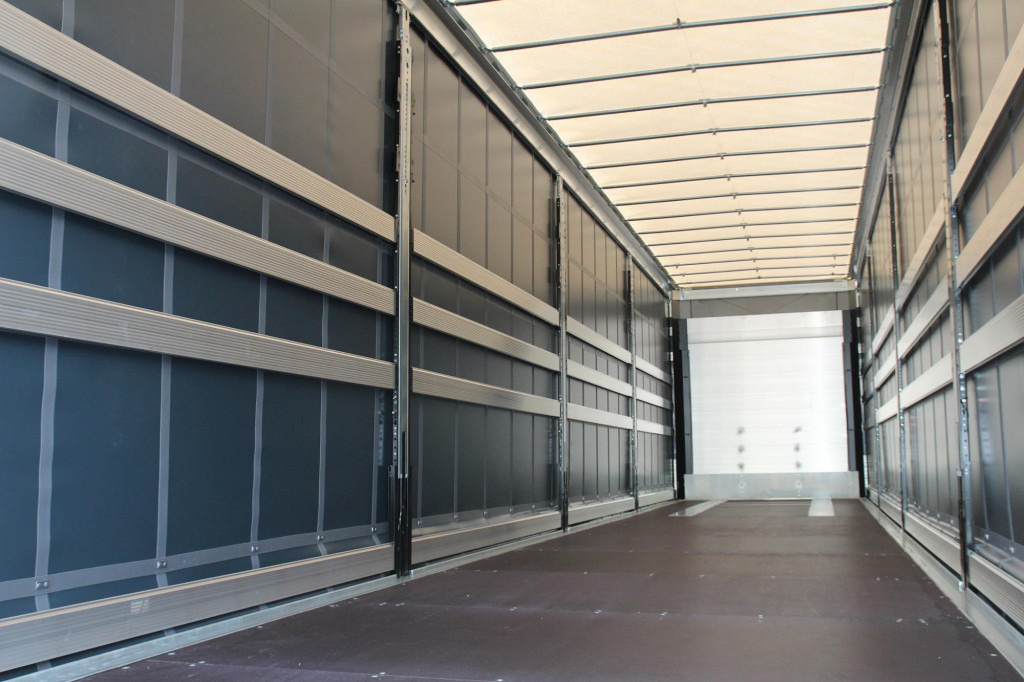 SCHMITZ Mega Plane Hubdach Edscha Liftachse Mega - Planenauflieger: das Bild 3 SCHMITZ Mega Plane Hubdach Edscha Liftachse Mega - Planenauflieger: das Bild 3