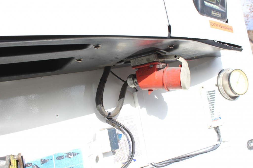 SCHMITZ Thermo King SLXi Spectrum Bi MultiTemp DS Strom - Kühlkoffer Auflieger: das Bild 5 SCHMITZ Thermo King SLXi Spectrum Bi MultiTemp DS Strom - Kühlkoffer Auflieger: das Bild 5