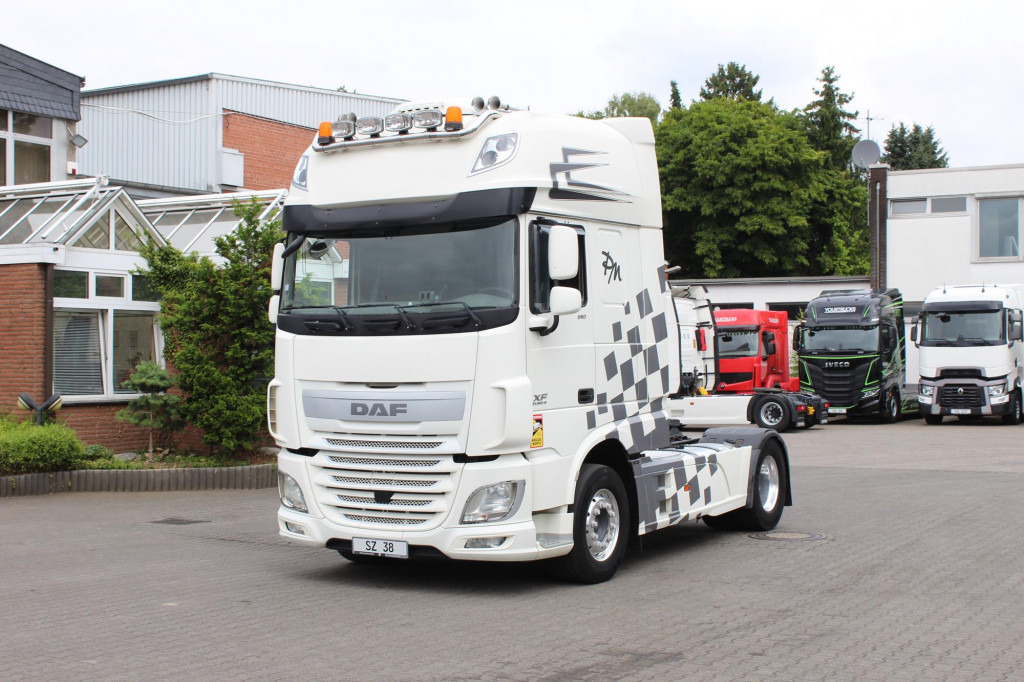Daf 510 SSC Retarder Kühlbox 2 Tanks Standklima - Sattelzugmaschine: das Bild 1 Daf 510 SSC Retarder Kühlbox 2 Tanks Standklima - Sattelzugmaschine: das Bild 1