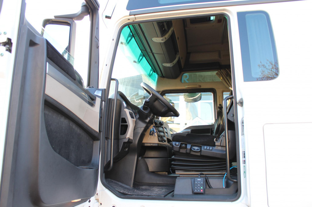 MAN TGX 18.510 E6 XXL Retarder Kühlbox Navi - Sattelzugmaschine: das Bild 4 MAN TGX 18.510 E6 XXL Retarder Kühlbox Navi - Sattelzugmaschine: das Bild 4