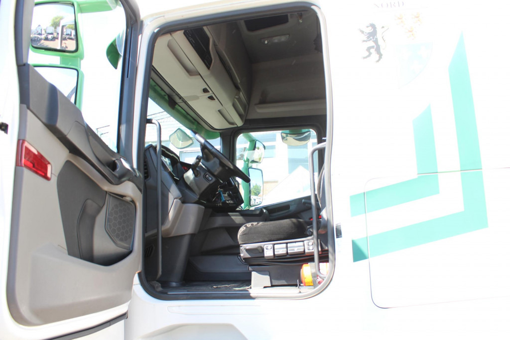 Scania R 450 Retarder LDW Standklima Navi 2 Tanks - Sattelzugmaschine: das Bild 5 Scania R 450 Retarder LDW Standklima Navi 2 Tanks - Sattelzugmaschine: das Bild 5