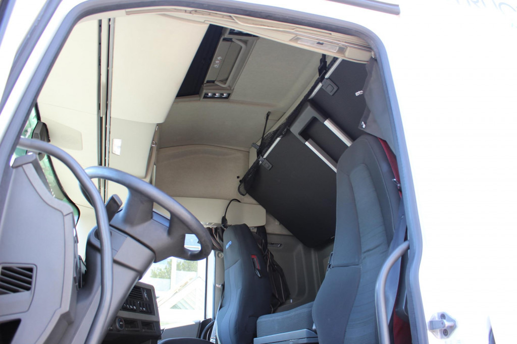 Volvo FH 460 E6 Globetrotter 2 Tanks i-Park Cool - Sattelzugmaschine: das Bild 3 Volvo FH 460 E6 Globetrotter 2 Tanks i-Park Cool - Sattelzugmaschine: das Bild 3