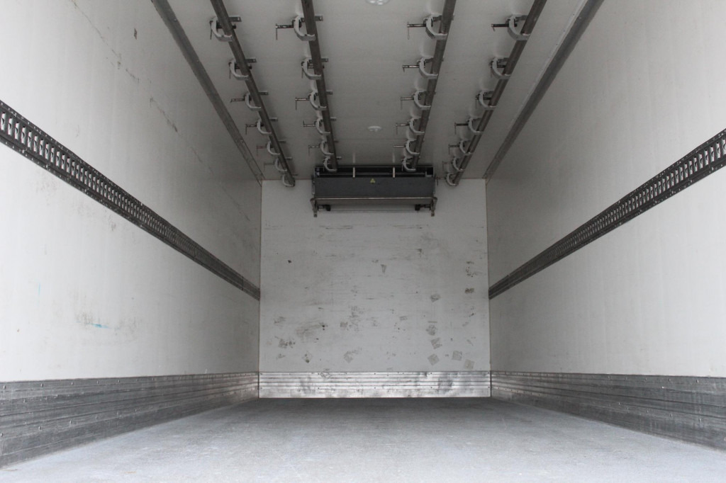 Volvo FE CS 850 Fleisch Meat Viande Strom - Kühlkoffer LKW: das Bild 3 Volvo FE CS 850 Fleisch Meat Viande Strom - Kühlkoffer LKW: das Bild 3