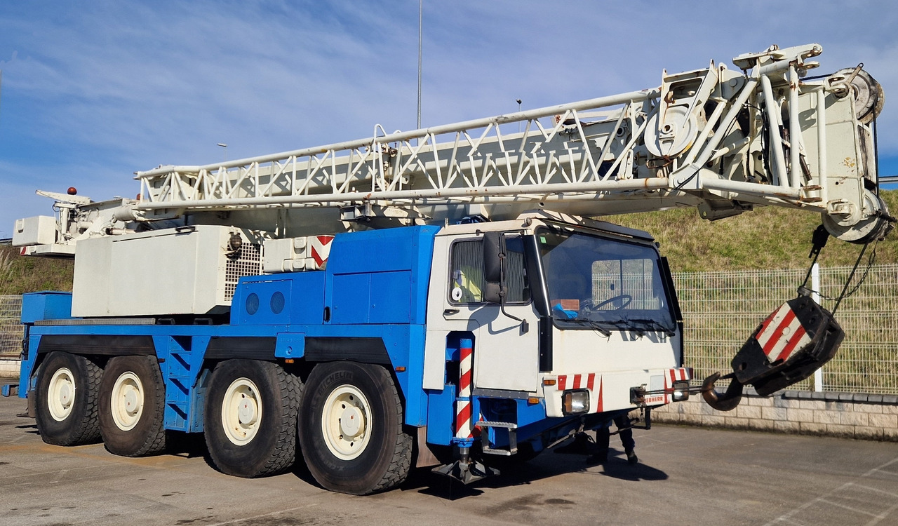 LIEBHERR LTM 1070/1 - Mobilkran: das Bild 1 LIEBHERR LTM 1070/1 - Mobilkran: das Bild 1