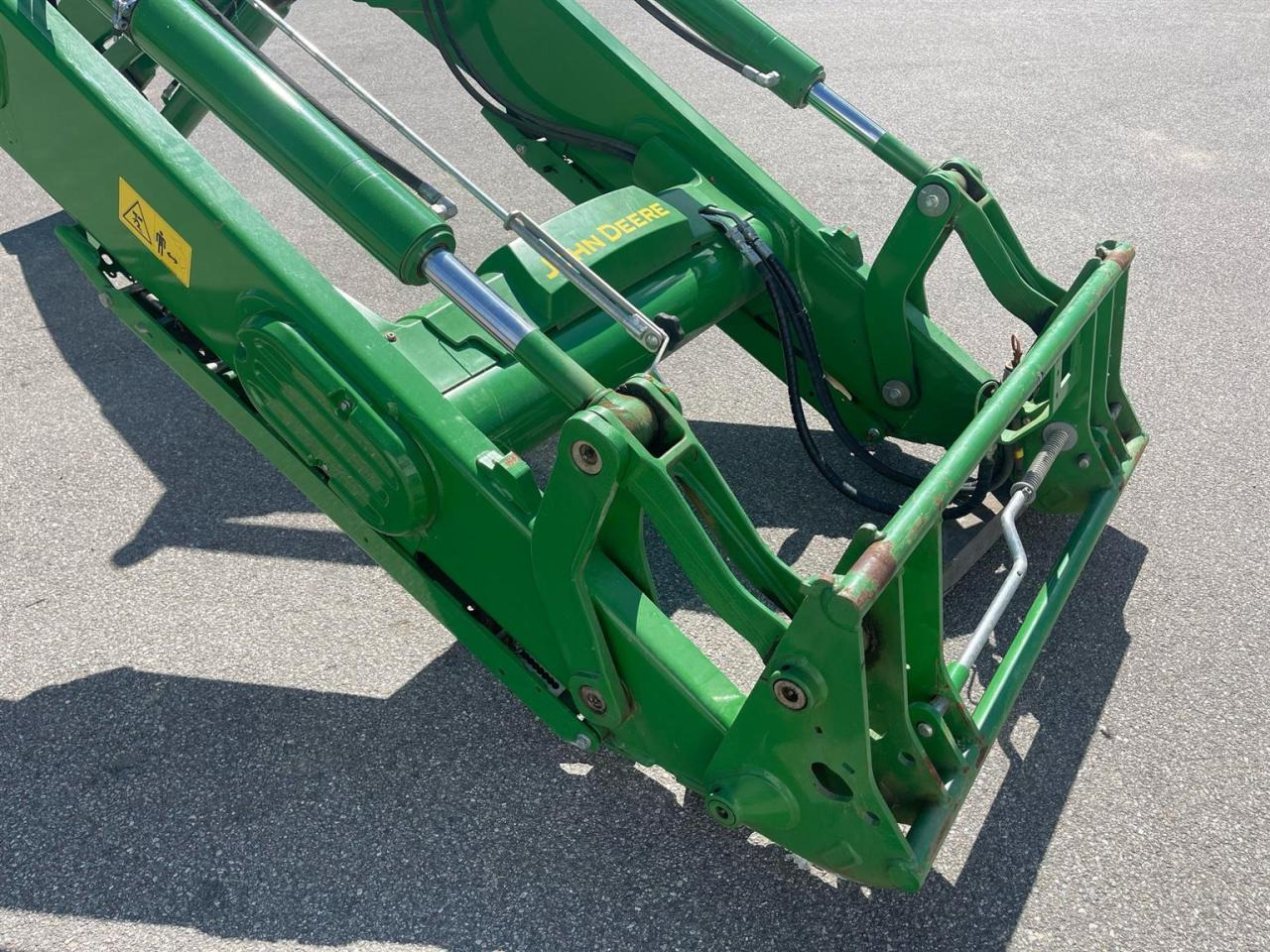 John Deere 6R250 Frontlader 683R / TOP Zustand - Anbauteil: das Bild 5 John Deere 6R250 Frontlader 683R / TOP Zustand - Anbauteil: das Bild 5