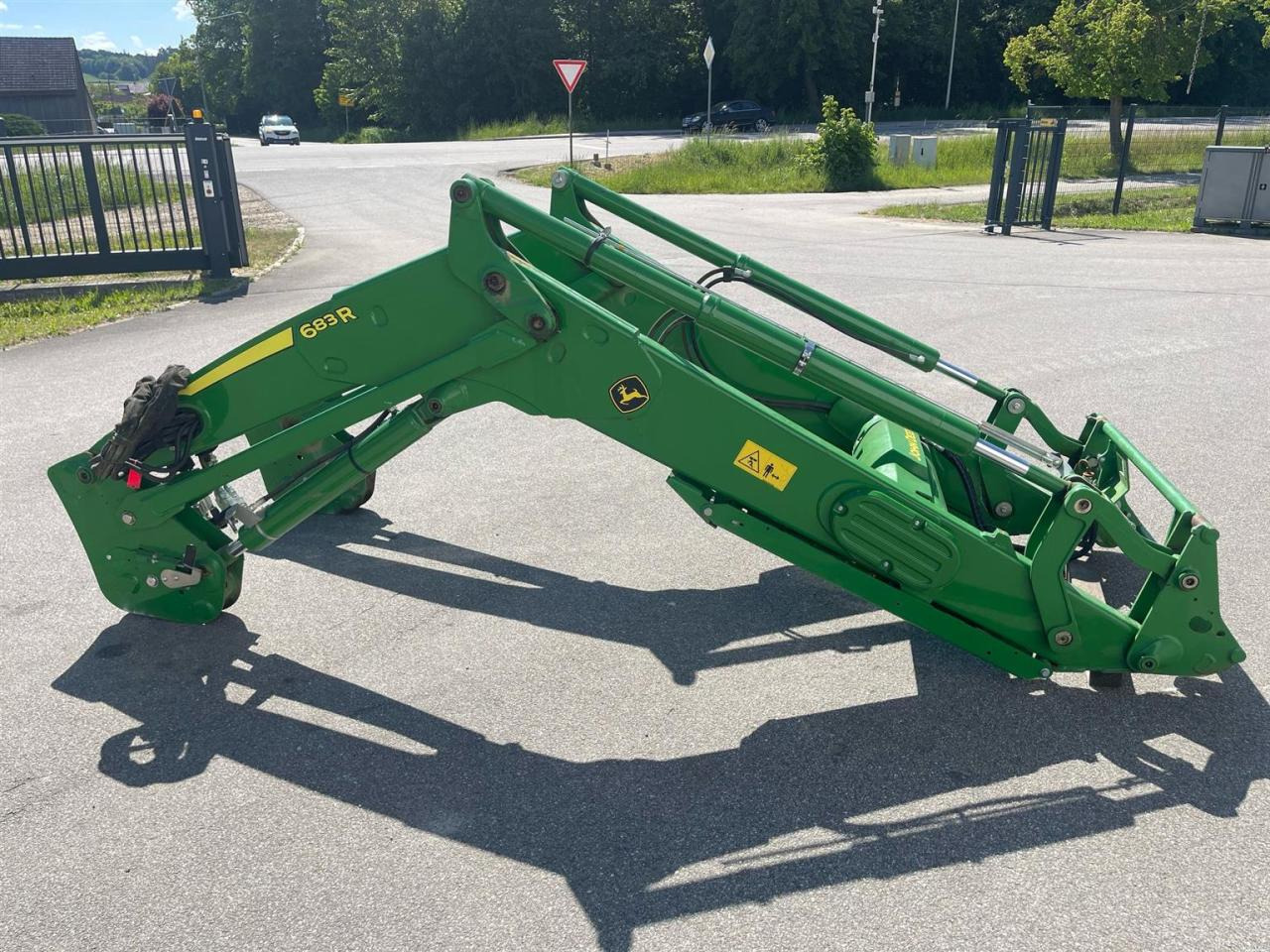 John Deere 6R250 Frontlader 683R / TOP Zustand - Anbauteil: das Bild 1 John Deere 6R250 Frontlader 683R / TOP Zustand - Anbauteil: das Bild 1