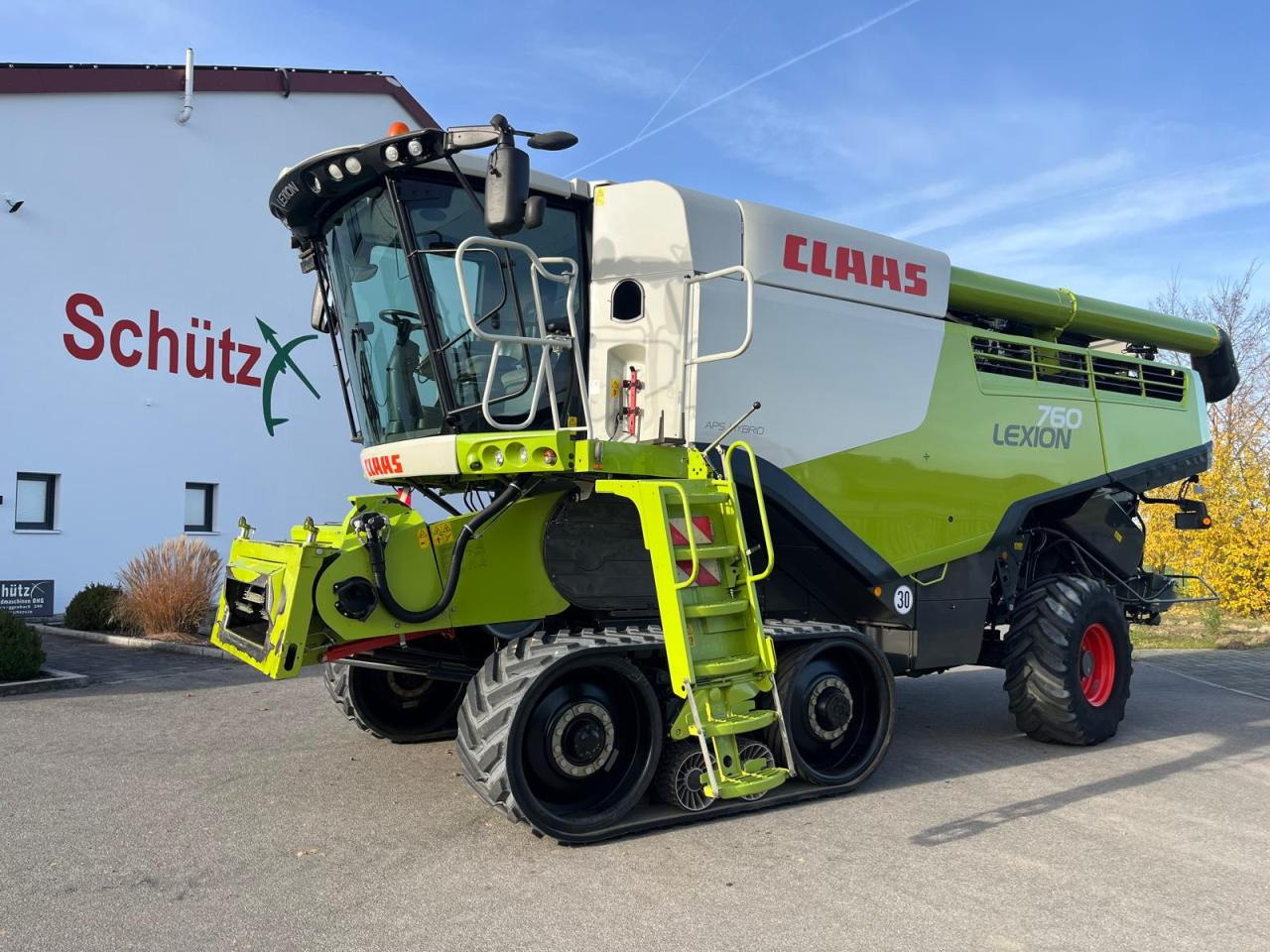 CLAAS Lexion 760TT mt SW V900, 3D, Laserpilot, APS - Mähdrescher: das Bild 1 CLAAS Lexion 760TT mt SW V900, 3D, Laserpilot, APS - Mähdrescher: das Bild 1