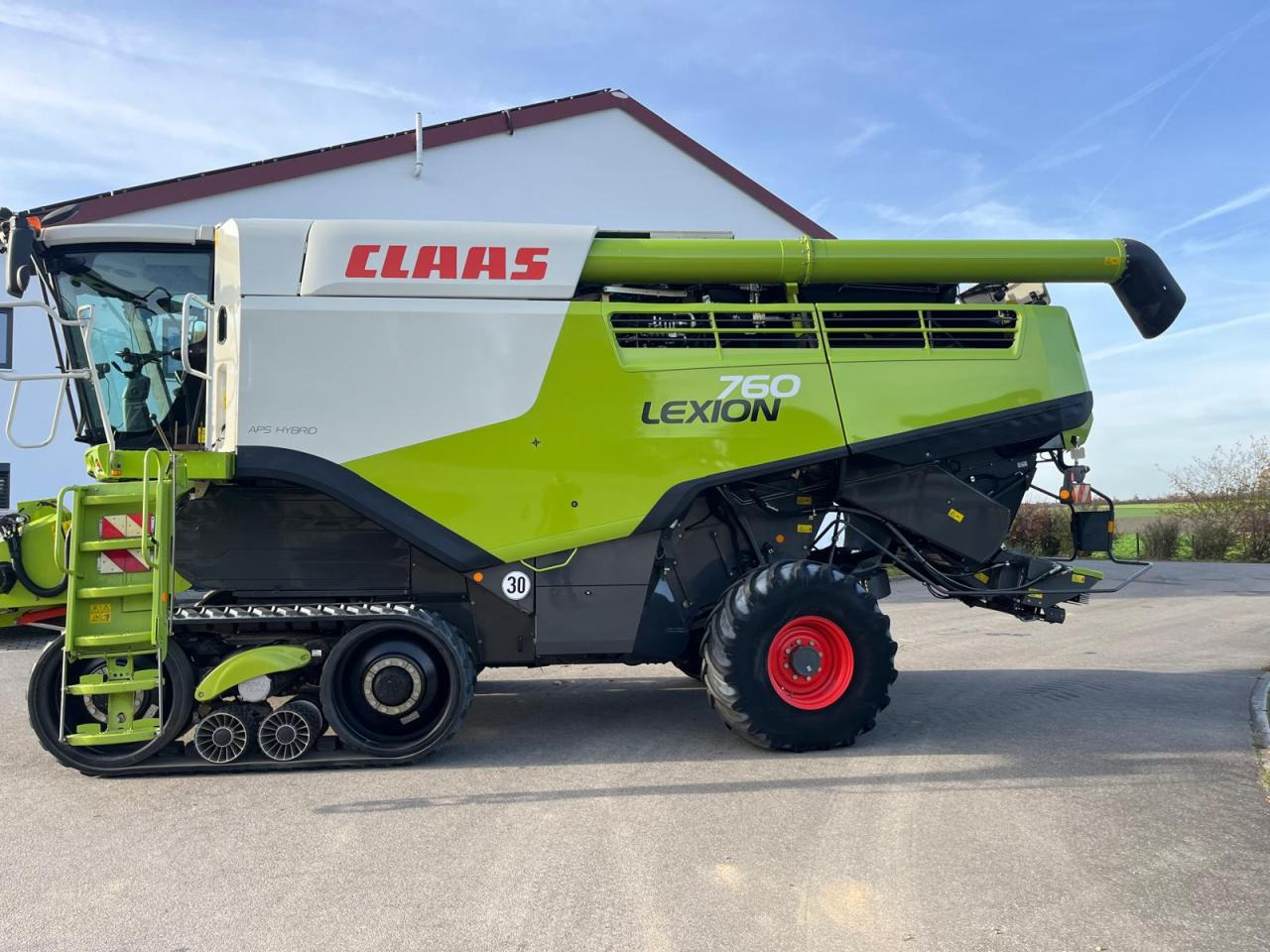 CLAAS Lexion 760TT mt SW V900, 3D, Laserpilot, APS - Mähdrescher: das Bild 2 CLAAS Lexion 760TT mt SW V900, 3D, Laserpilot, APS - Mähdrescher: das Bild 2