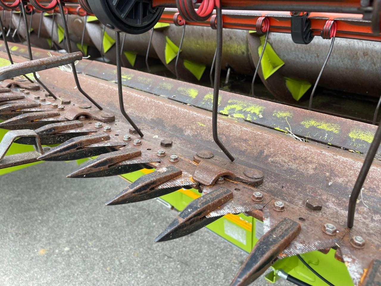 Schneidwerk CLAAS Schneidwerk V1050 inkl. Raps, Bj. 2008: das Bild 12 Schneidwerk CLAAS Schneidwerk V1050 inkl. Raps, Bj. 2008: das Bild 12