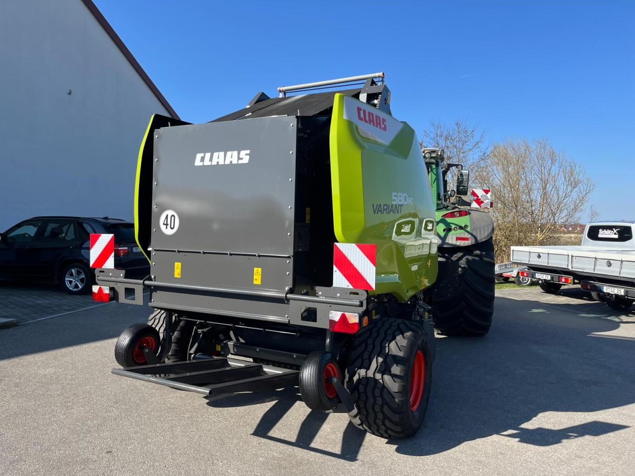 CLAAS Variant 580 RC PRO, neuwertige Rundballenpresse, Baujahr 2023, erst 39 Betriebsstunden !!! - Rundballenpresse: das Bild 4 CLAAS Variant 580 RC PRO, neuwertige Rundballenpresse, Baujahr 2023, erst 39 Betriebsstunden !!! - Rundballenpresse: das Bild 4