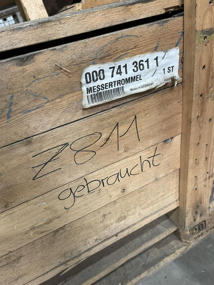 CLAAS Häckslerwelle 00 0741 361 1 gebraucht - Ersatzteile für Mähdrescher: das Bild 5 CLAAS Häckslerwelle 00 0741 361 1 gebraucht - Ersatzteile für Mähdrescher: das Bild 5