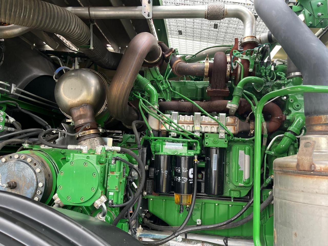 Feldhäcksler John Deere 8300i Feldhäcksler, Harvestlap, Pickup, Kemper, erst 910 Betriebsstunden, Baujahr 2018: das Bild 11