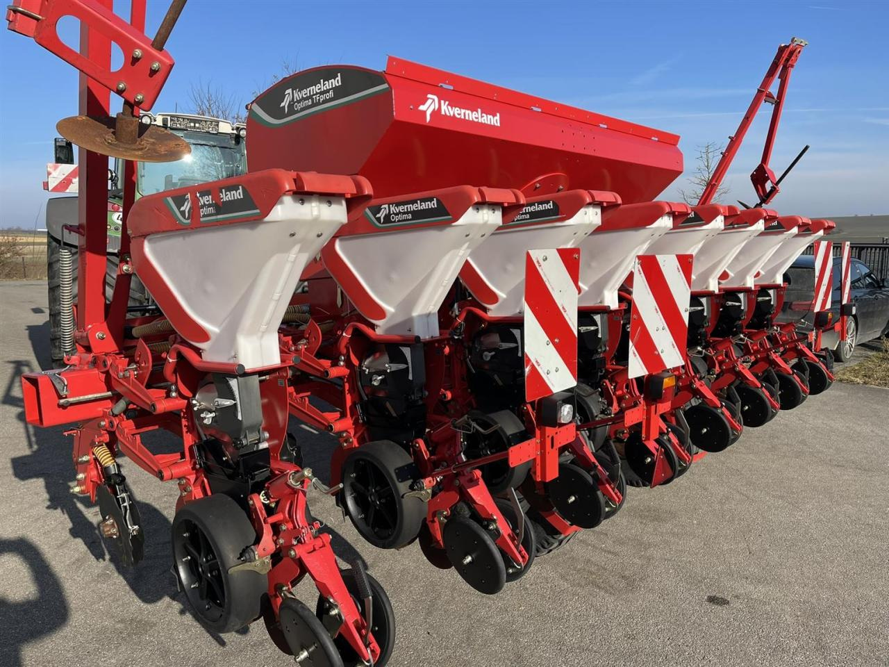 Kverneland Optima TF Profi 2, 8-reihig, mechanischer Antrieb - Einzelkornsämaschine: das Bild 3 Kverneland Optima TF Profi 2, 8-reihig, mechanischer Antrieb - Einzelkornsämaschine: das Bild 3
