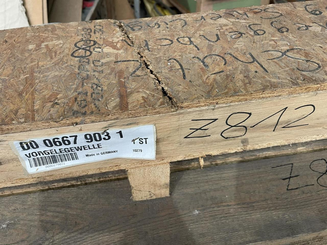 CLAAS Vorgelegewelle Dreschwerkantrieb 00 0667 903 1 - Landmaschine: das Bild 1 CLAAS Vorgelegewelle Dreschwerkantrieb 00 0667 903 1 - Landmaschine: das Bild 1