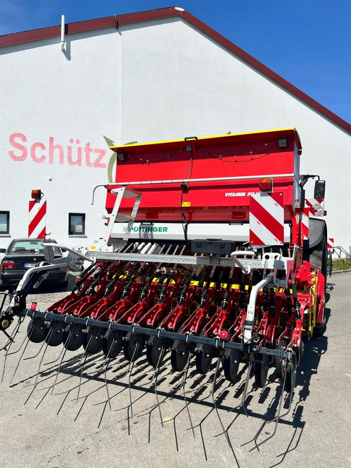 Pöttinger 3m Vitasem 302 ADD, Lion 303.12 WG - Säkombination: das Bild 2 Pöttinger 3m Vitasem 302 ADD, Lion 303.12 WG - Säkombination: das Bild 2