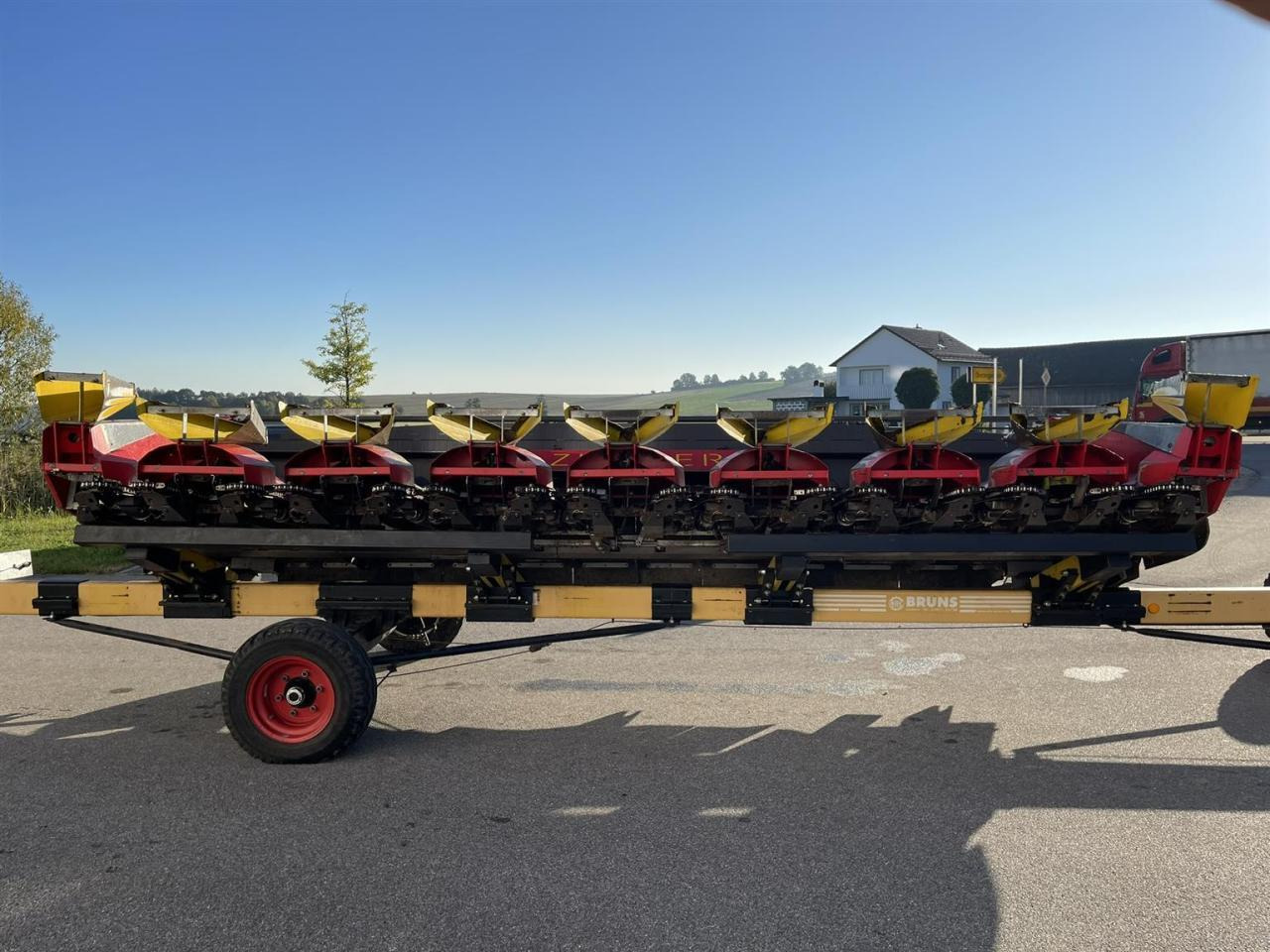Ziegler Maisplücker, Ziegler Corn Champion 8-75 - Pflückvorsatz für Mähdrescher: das Bild 5 Ziegler Maisplücker, Ziegler Corn Champion 8-75 - Pflückvorsatz für Mähdrescher: das Bild 5