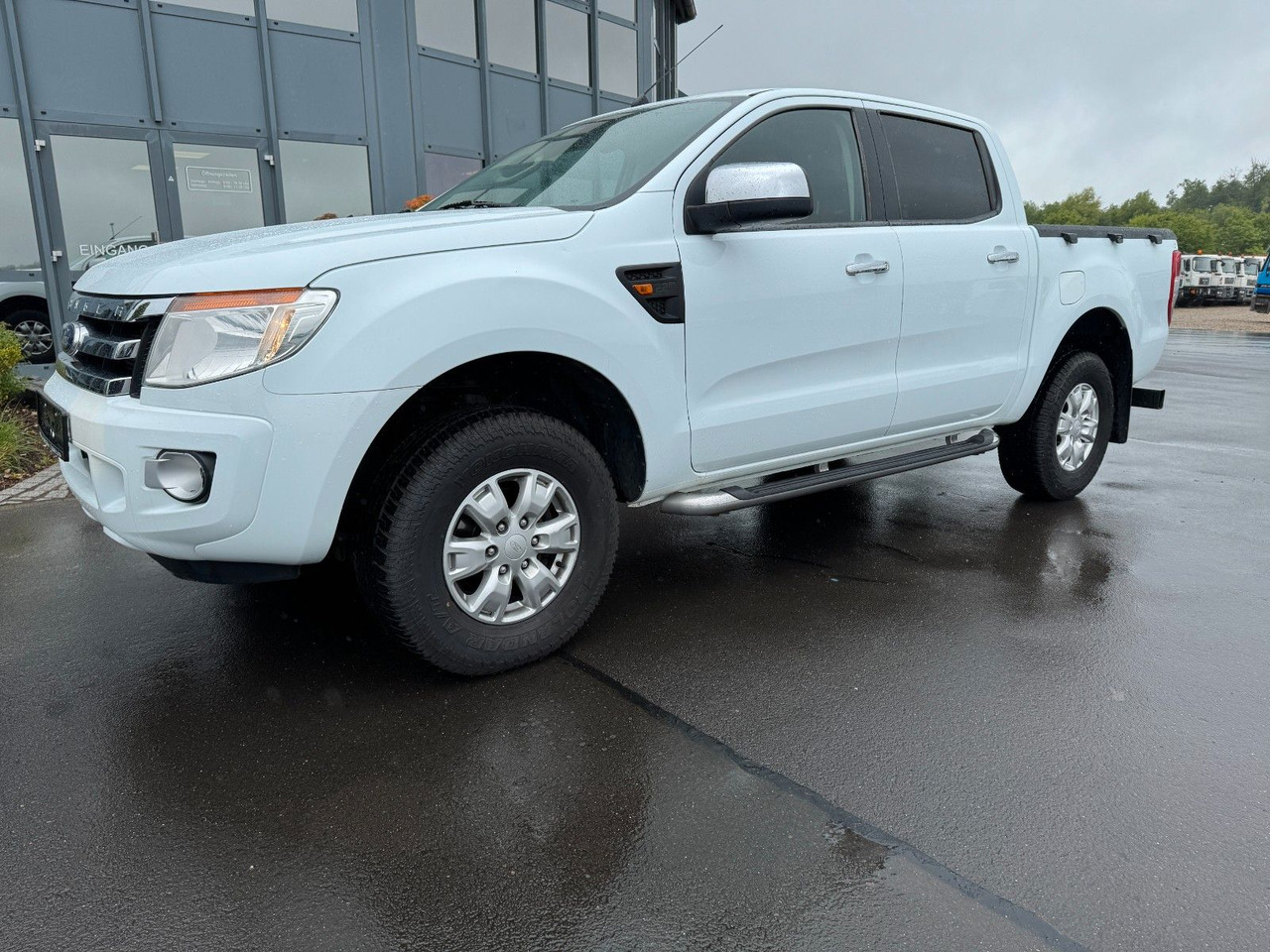 Ford Ranger XLT Doppelkabine 4x4 - SUV/ Geländewagen: das Bild 4 Ford Ranger XLT Doppelkabine 4x4 - SUV/ Geländewagen: das Bild 4