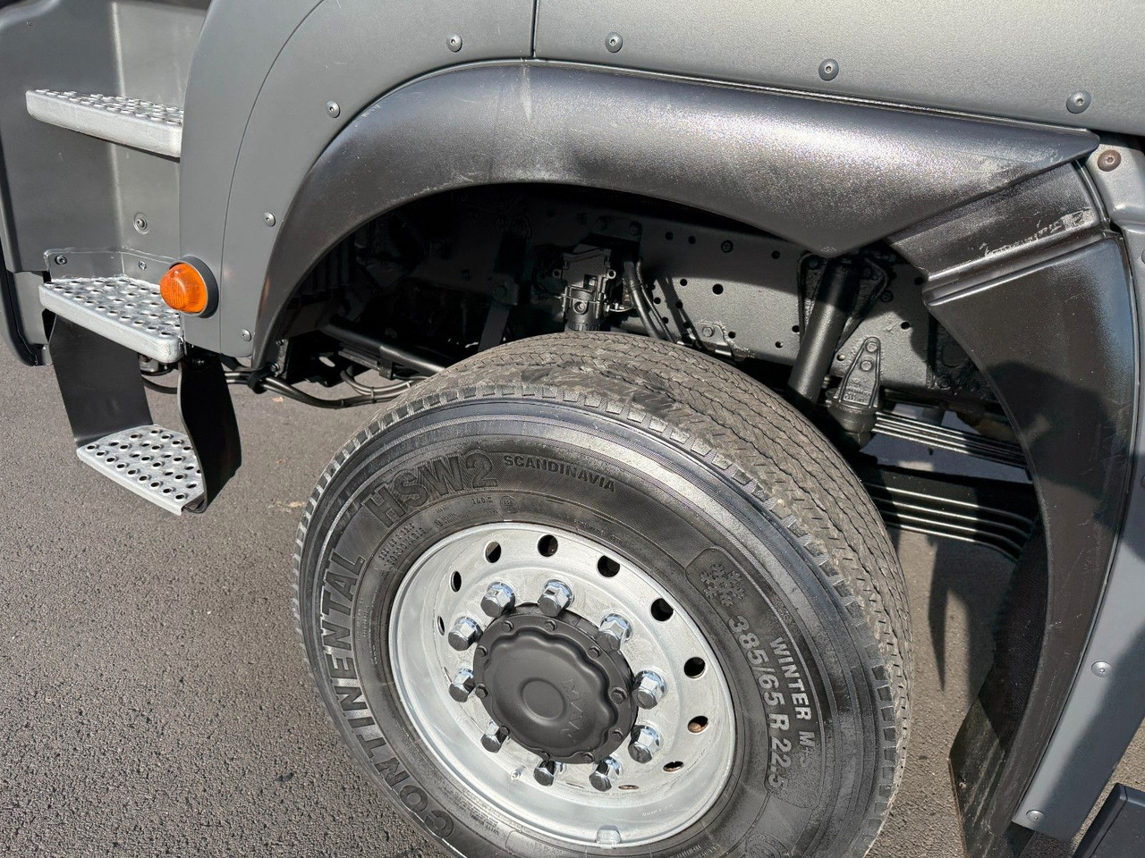 MAN TGA 18.360 4x4 Winterdienst Meiller Abroller - Abrollkipper: das Bild 3 MAN TGA 18.360 4x4 Winterdienst Meiller Abroller - Abrollkipper: das Bild 3