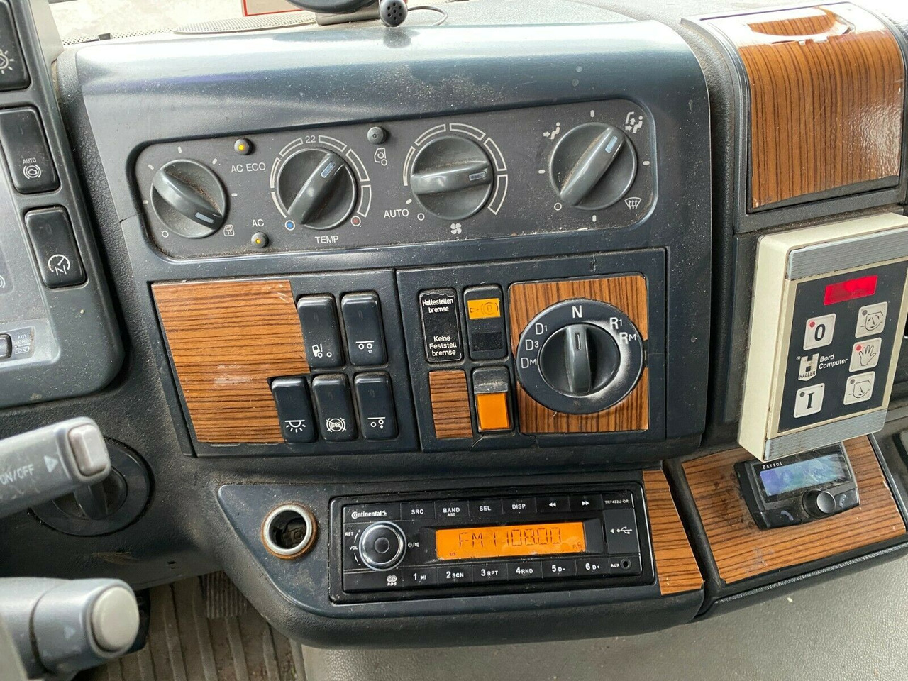 Müllwagen MAN TGA 28.310 6x2 Haller X 2 Partikelfilter MAN TGA 28.310 6x2 Haller X 2 Partikelfilter: das Bild 10