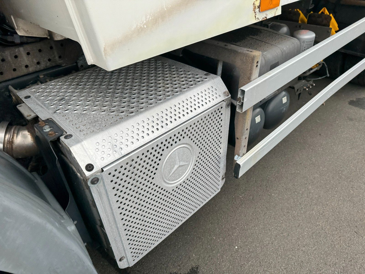 Mercedes-Benz Actros 2532 6x2 MP3 Faun Power Press 524 Mercedes-Benz Actros 2532 6x2 MP3 Faun Power Press 524 - Müllwagen: das Bild 3 Mercedes-Benz Actros 2532 6x2 MP3 Faun Power Press 524 Mercedes-Benz Actros 2532 6x2 MP3 Faun Power Press 524 - Müllwagen: das Bild 3