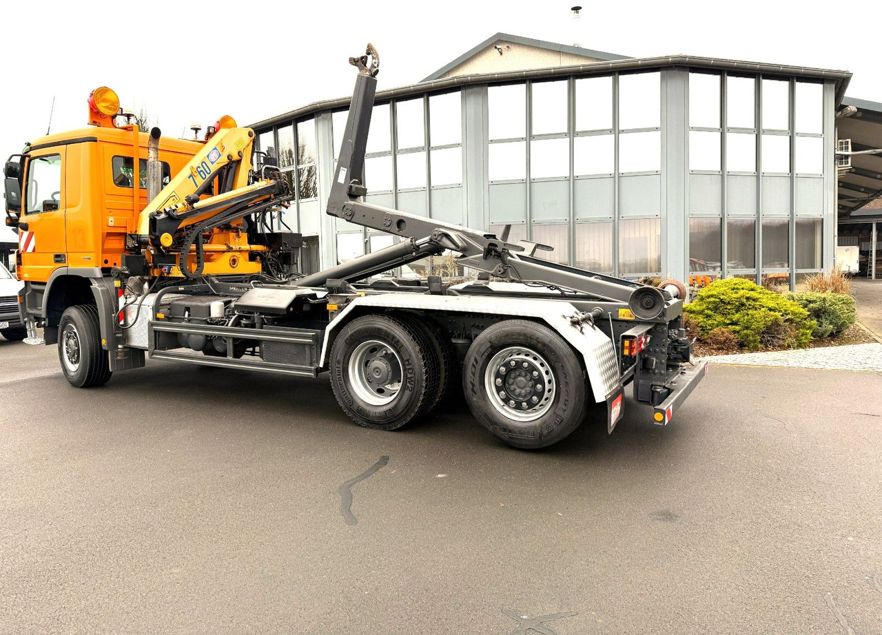 Mercedes-Benz Actros 2632 6x4/2 Meiller + HMF Kran - Abrollkipper, Autokran: das Bild 3 Mercedes-Benz Actros 2632 6x4/2 Meiller + HMF Kran - Abrollkipper, Autokran: das Bild 3