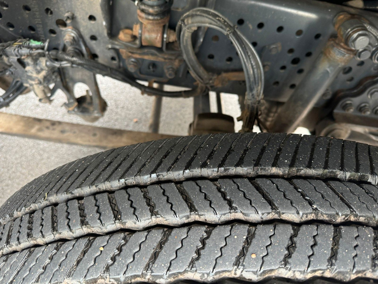 Müllwagen neu kaufen Mercedes-Benz Antos 2533 6x2 Gesink GPM III V 23H25 Kombisch. Mercedes-Benz Antos 2533 6x2 Gesink GPM III V 23H25 Kombisch.: das Bild 6