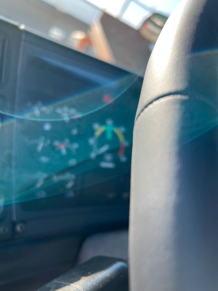 Sattelzugmaschine Scania P 94 GA 4x2 NA 310 Scania P 94 GA 4x2 NA 310: das Bild 11 Sattelzugmaschine Scania P 94 GA 4x2 NA 310 Scania P 94 GA 4x2 NA 310: das Bild 11