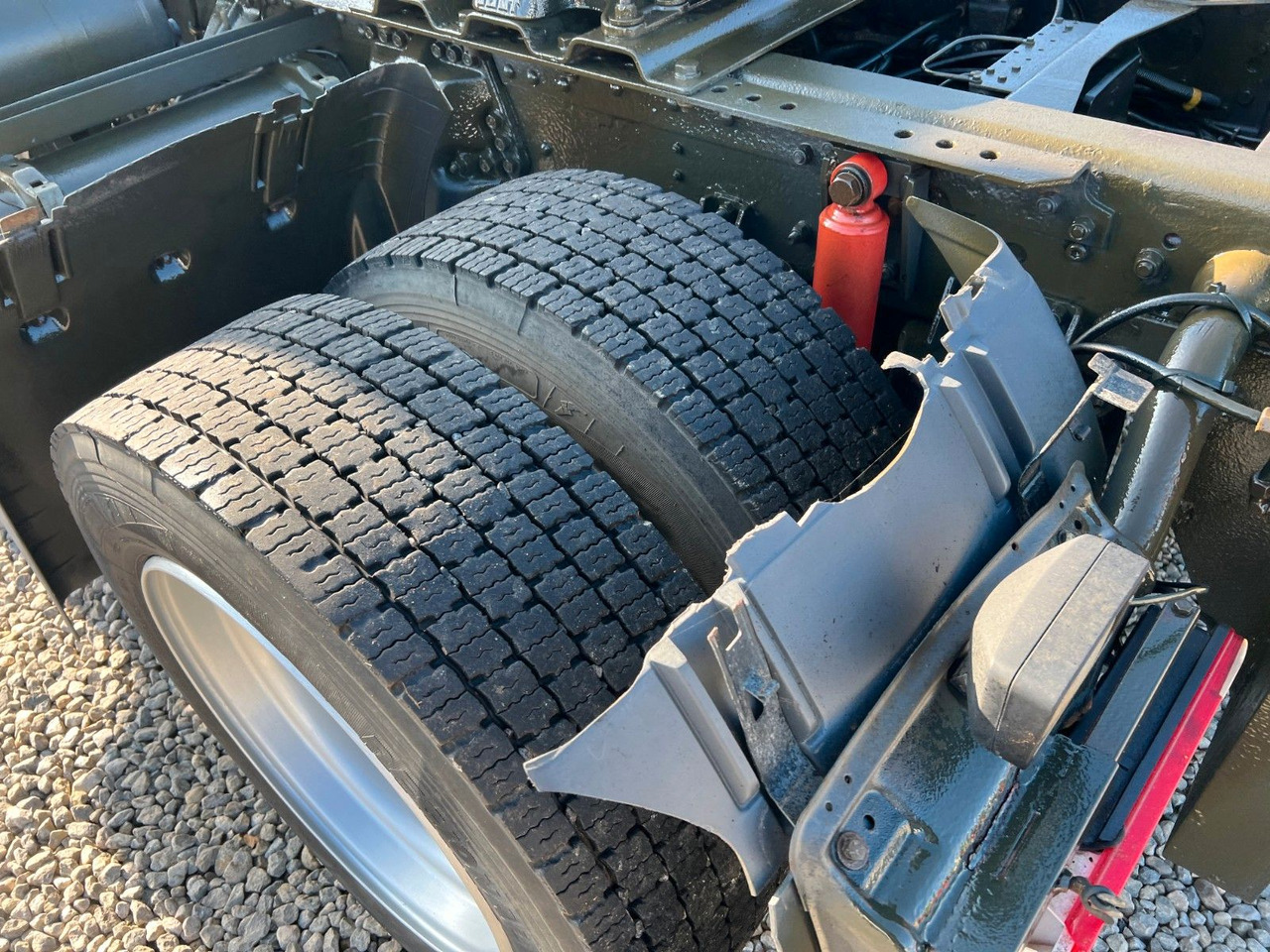 Sattelzugmaschine Scania P 94 GA 4x2 NA 310 Scania P 94 GA 4x2 NA 310: das Bild 7 Sattelzugmaschine Scania P 94 GA 4x2 NA 310 Scania P 94 GA 4x2 NA 310: das Bild 7