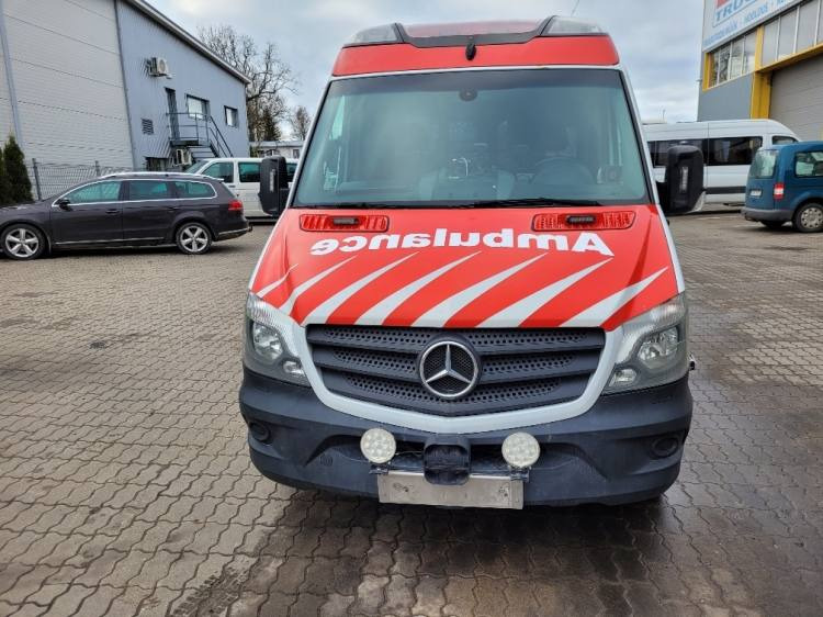 MERCEDES – BENZ SPRINTER 319 3.0D AMBULANCE (PROFILE) KLIMA, 6.2017, EURO 6 - Krankenwagen: das Bild 3 MERCEDES – BENZ SPRINTER 319 3.0D AMBULANCE (PROFILE) KLIMA, 6.2017, EURO 6 - Krankenwagen: das Bild 3