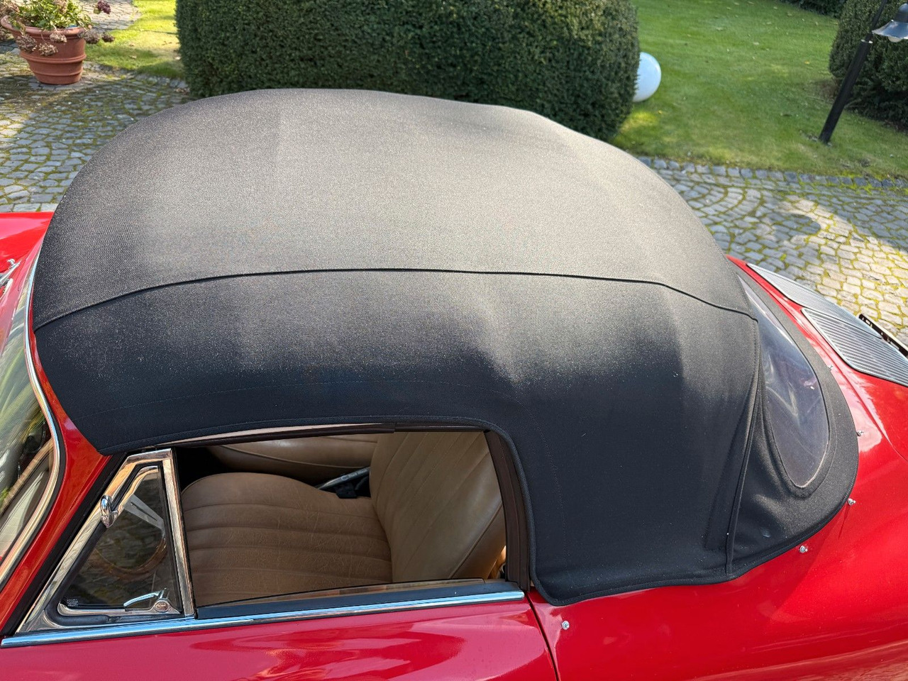 Porsche 356 C / 1600 C Reutter Cabrio Porsche 356 C / 1600 C Reutter Cabrio - PKW: das Bild 5 Porsche 356 C / 1600 C Reutter Cabrio Porsche 356 C / 1600 C Reutter Cabrio - PKW: das Bild 5