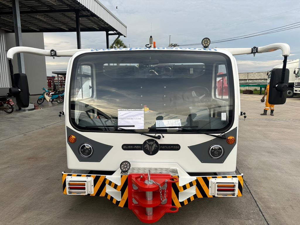 BlissFox - ABC 40D - Flugzeugschlepper: das Bild 1 BlissFox - ABC 40D - Flugzeugschlepper: das Bild 1