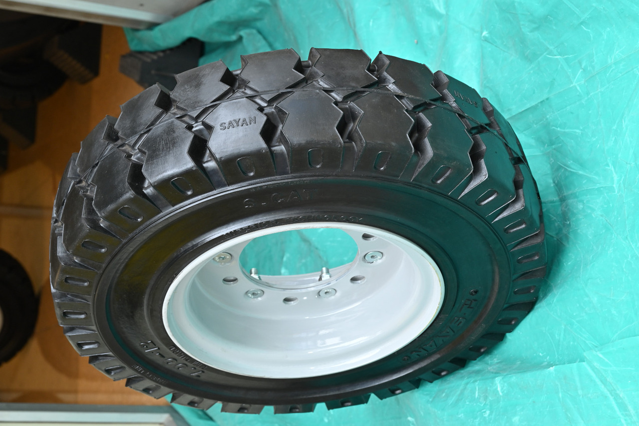 EuroSolid 6.50-10 - Komplettrad für Gepäckschlepper: das Bild 2 EuroSolid 6.50-10 - Komplettrad für Gepäckschlepper: das Bild 2