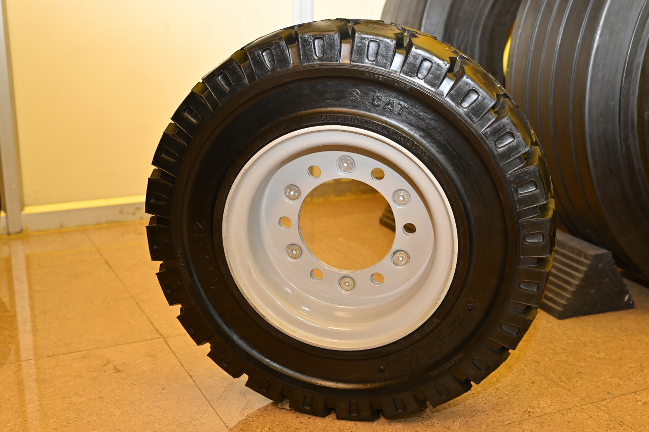EuroSolid 6.50-10 - Komplettrad für Gepäckschlepper: das Bild 1 EuroSolid 6.50-10 - Komplettrad für Gepäckschlepper: das Bild 1