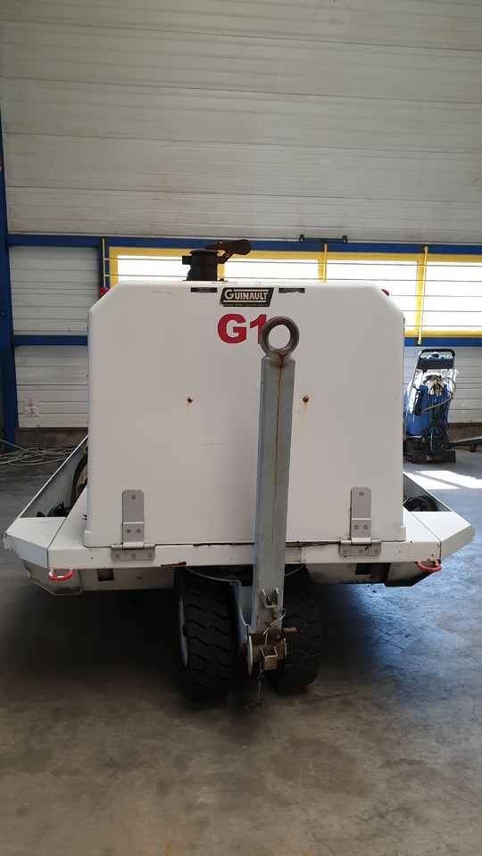 GUINAULT GPU GA120KvA+28DV - Bodenstromaggregat: das Bild 2 GUINAULT GPU GA120KvA+28DV - Bodenstromaggregat: das Bild 2