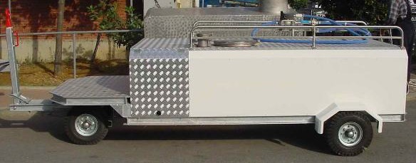 Water Trailer DENGE TW-1200 - Luftfahrt-Bodengerät: das Bild 1 Water Trailer DENGE TW-1200 - Luftfahrt-Bodengerät: das Bild 1