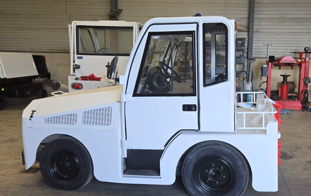 TEMG TRACTOR/DIESEL TG5006 - Gepäckschlepper: das Bild 2 TEMG TRACTOR/DIESEL TG5006 - Gepäckschlepper: das Bild 2
