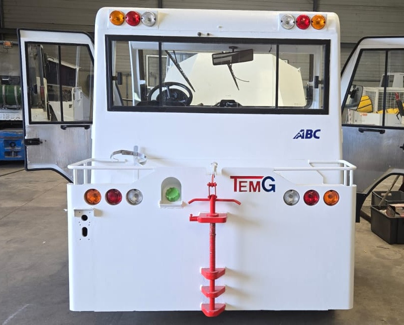 TEMG TRACTOR/DIESEL TG5006 - Gepäckschlepper: das Bild 3 TEMG TRACTOR/DIESEL TG5006 - Gepäckschlepper: das Bild 3