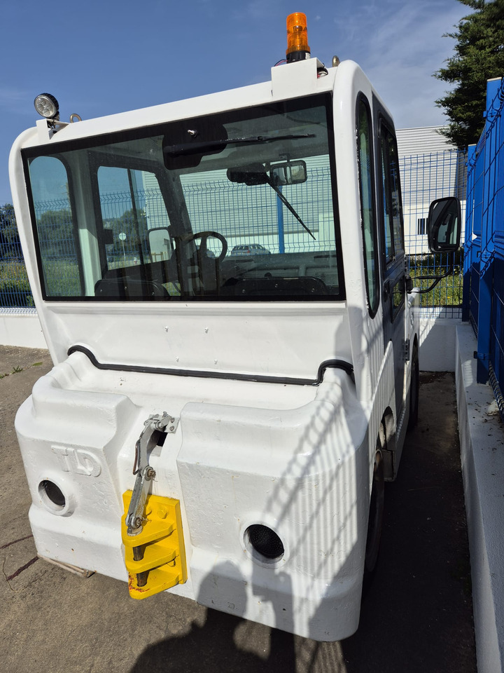 TLD JST30 - Gepäckschlepper: das Bild 3 TLD JST30 - Gepäckschlepper: das Bild 3
