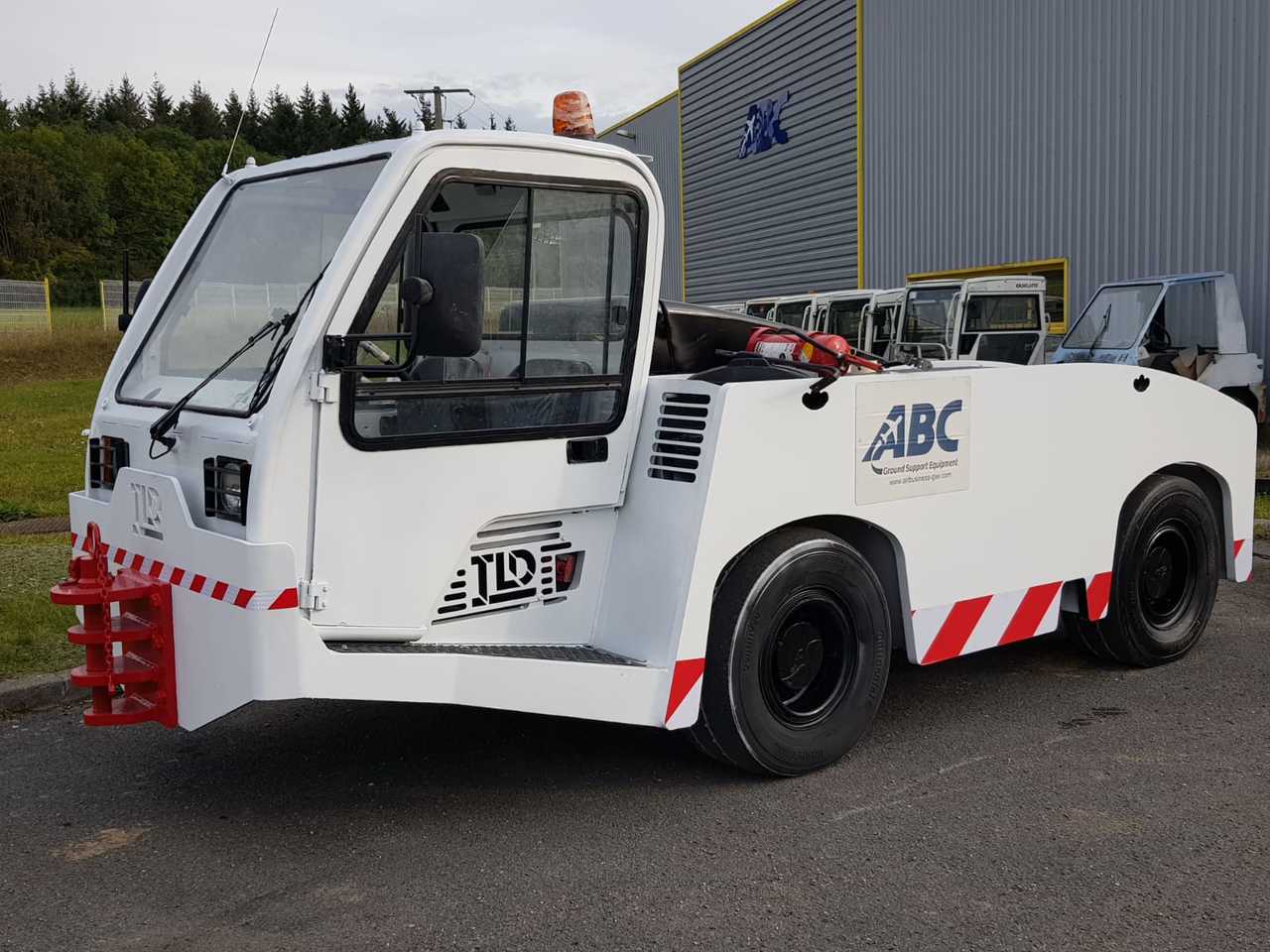 TLD Pushback TMX150-15 - Flugzeugschlepper: das Bild 1 TLD Pushback TMX150-15 - Flugzeugschlepper: das Bild 1