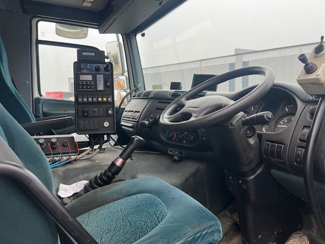 DAF 65 FA65.180 CF - Kehrmaschine: das Bild 5 DAF 65 FA65.180 CF - Kehrmaschine: das Bild 5