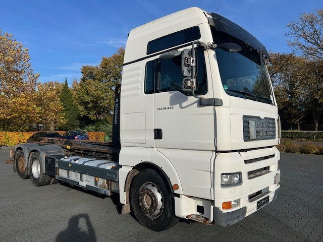 MAN TGA 26.440 .440 6x2 - Containerwagen/ Wechselfahrgestell LKW: das Bild 2 MAN TGA 26.440 .440 6x2 - Containerwagen/ Wechselfahrgestell LKW: das Bild 2