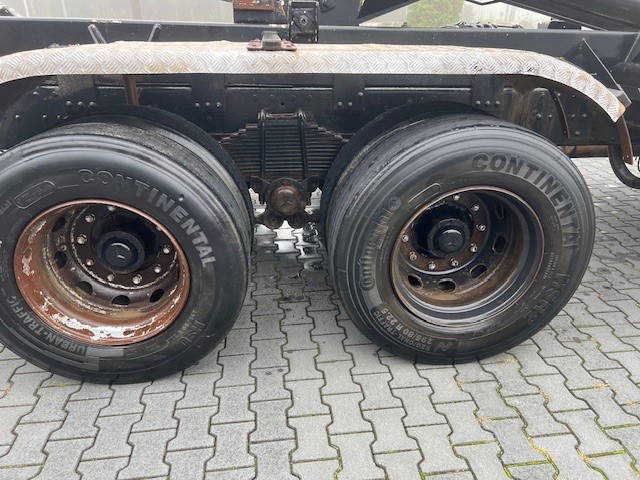 Mercedes-Benz 2124 2219 6x4 - Abrollkipper: das Bild 5 Mercedes-Benz 2124 2219 6x4 - Abrollkipper: das Bild 5